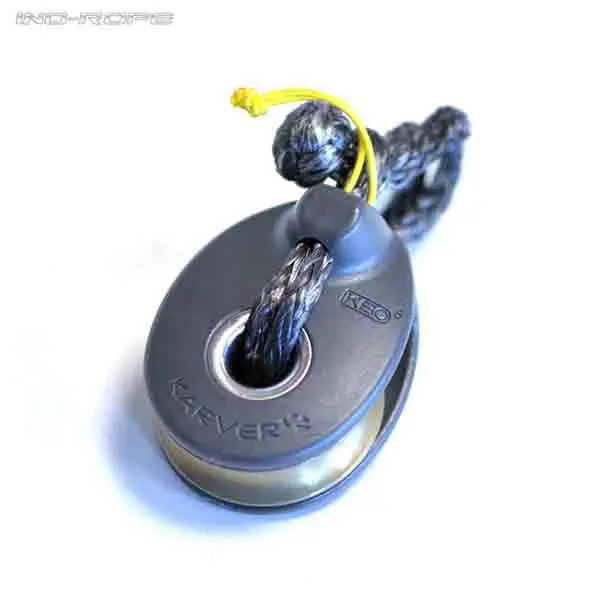 A picture of a pulley in rigging by Karver